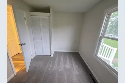 910 W 11th Street, Sterling, IL 61081 - Photo 7