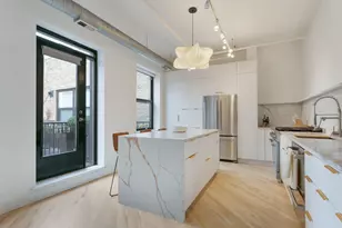 226 N Clinton St, Chicago, IL 60661 - Photo 7