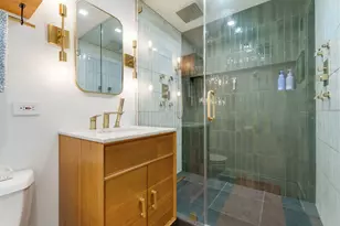 226 N Clinton St, Chicago, IL 60661 - Photo 11