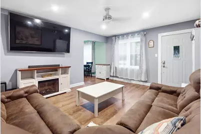 123 Independence Avenue, Joliet, IL 60433 - Photo 7