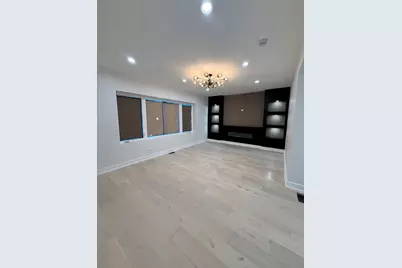 8233 S Carpenter Street, Chicago, IL 60620 - Photo 5