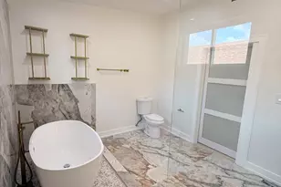 8233 S Carpenter St, Chicago, IL 60620 - Photo 21