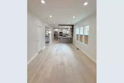 8233 S Carpenter Street, Chicago, IL 60620 - Photo 13