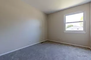 2177 N Dogwood Ln, Palatine, IL 60074 - Photo 13