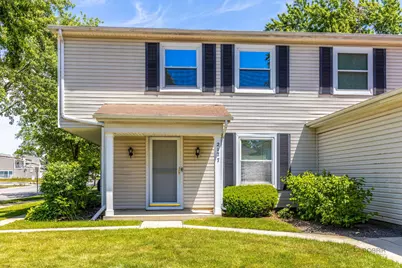 2177 N Dogwood Lane #2177, Palatine, IL 60074 - Photo 1