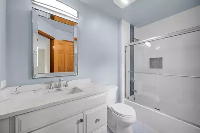 2025 S Lincoln Avenue, Lombard, IL 60148 - Photo 23