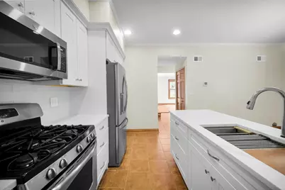 2025 S Lincoln Avenue, Lombard, IL 60148 - Photo 15