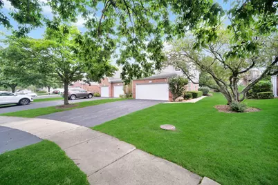 2025 S Lincoln Avenue, Lombard, IL 60148 - Photo 3