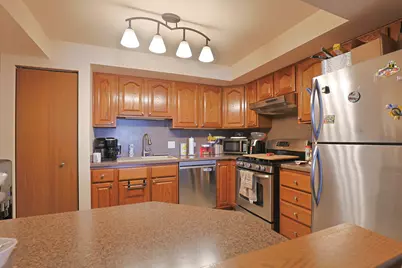 9510 S Kolmar Avenue #408, Oak Lawn, IL 60453 - Photo 7