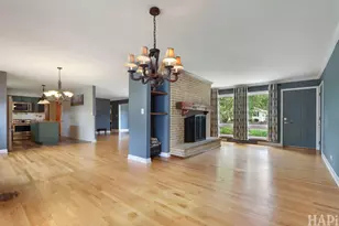 365 Woodland Dr, Grayslake, IL 60030 - Photo 7