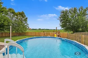 437 Raintree Dr, Oswego, IL 60543 - Photo 31