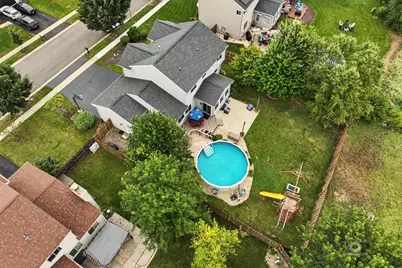 437 Raintree Drive, Oswego, IL 60543 - Photo 35