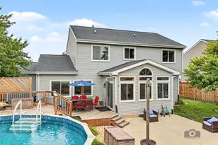 437 Raintree Dr, Oswego, IL 60543 - Photo 37