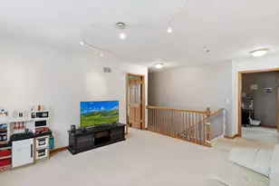 1140 Blackberry Creek Dr, Elburn, IL 60119 - Photo 11