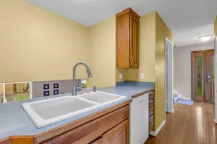 563 N Woodfield Trail, Roselle, IL 60172 - Photo 15