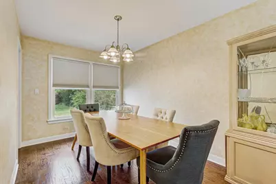 9648 N Kostner Avenue N, Skokie, IL 60076 - Photo 7
