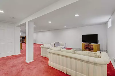 9648 N Kostner Avenue N, Skokie, IL 60076 - Photo 23