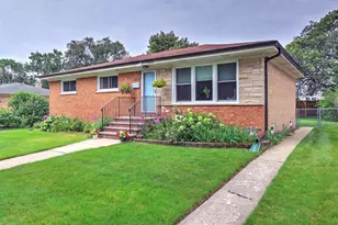 9648 N Kostner Ave N, Skokie, IL 60076 - Photo 1