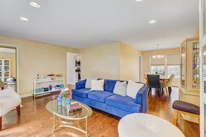 9648 N Kostner Avenue N, Skokie, IL 60076 - Photo 9