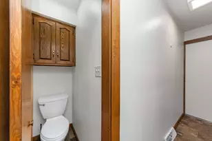 301 S Oak St, Pontiac, IL 61764 - Photo 21