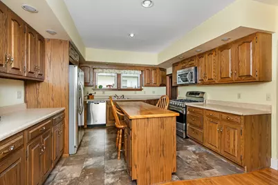 301 S Oak Street, Pontiac, IL 61764 - Photo 9