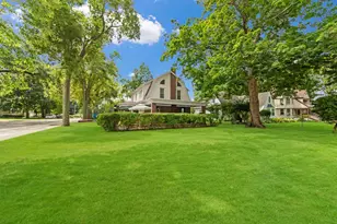 301 S Oak St, Pontiac, IL 61764 - Photo 33
