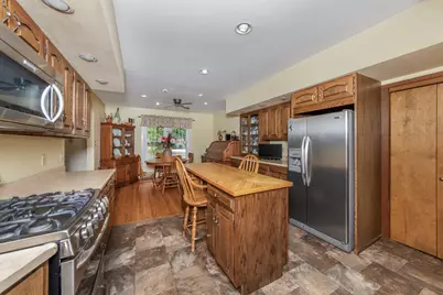 301 S Oak Street, Pontiac, IL 61764 - Photo 7