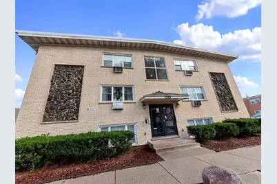 1213 N 34th Avenue #23, Melrose Park, IL 60160 - Photo 1
