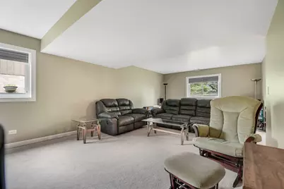 613 Gavin Avenue, Romeoville, IL 60446 - Photo 19