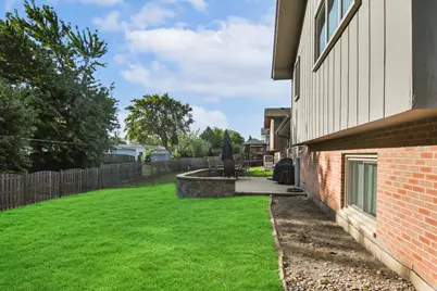 613 Gavin Avenue, Romeoville, IL 60446 - Photo 29