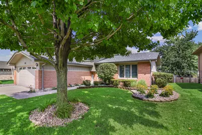 613 Gavin Avenue, Romeoville, IL 60446 - Photo 25