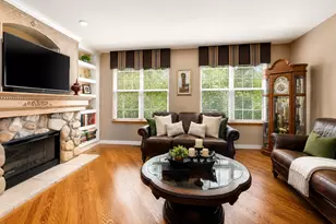 505 Pheasant Trail, Saint Charles, IL 60174 - Photo 5