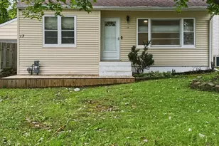 17 Indian Trail, Lake in the Hills, IL 60156 - Photo 1
