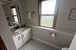 131 Newberry Ave, Libertyville, IL 60048 - Photo 9
