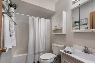 1324 Hainesville Road, Round Lake Beach, IL 60073 - Photo 15