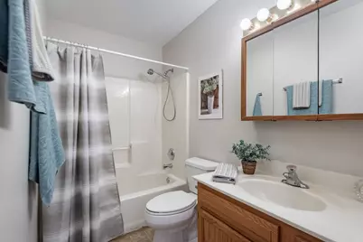 1324 Hainesville Road, Round Lake Beach, IL 60073 - Photo 9
