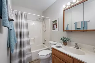 1324 Hainesville Rd, Round Lake Beach, IL 60073 - Photo 9