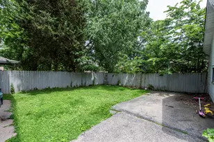 419 Hickory St, Waukegan, IL 60085 - Photo 23