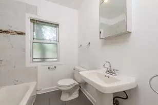 419 Hickory St, Waukegan, IL 60085 - Photo 19