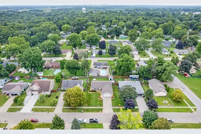 606 E Edgelawn Drive, Plano, IL 60545 - Photo 37