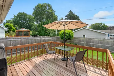 606 E Edgelawn Drive, Plano, IL 60545 - Photo 33