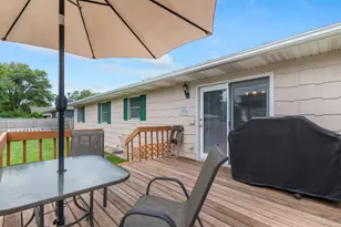 606 E Edgelawn Dr, Plano, IL 60545 - Photo 31