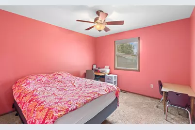 606 E Edgelawn Drive, Plano, IL 60545 - Photo 17