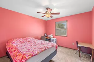 606 E Edgelawn Dr, Plano, IL 60545 - Photo 17