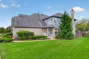 262 Benton Ln, Bloomingdale, IL 60108 - Photo 3