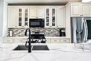2436 Grove Ave, Berwyn, IL 60402 - Photo 11