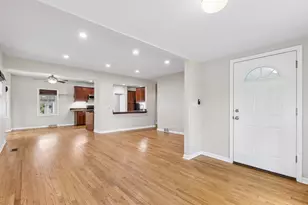 255 Happ Rd, Northfield, IL 60093 - Photo 5
