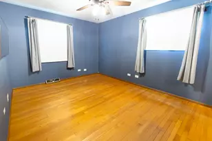 936 Estes St, Gurnee, IL 60031 - Photo 9