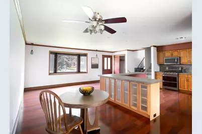 936 Estes Street, Gurnee, IL 60031 - Photo 5