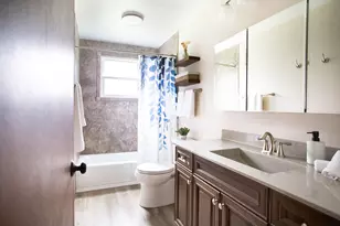 936 Estes St, Gurnee, IL 60031 - Photo 7